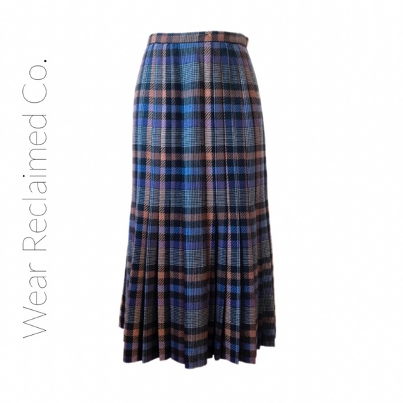 Valentino Dresses & Skirts - VALENTINO VINTAGE 80’s | Pleated Plaid Wool Skirt